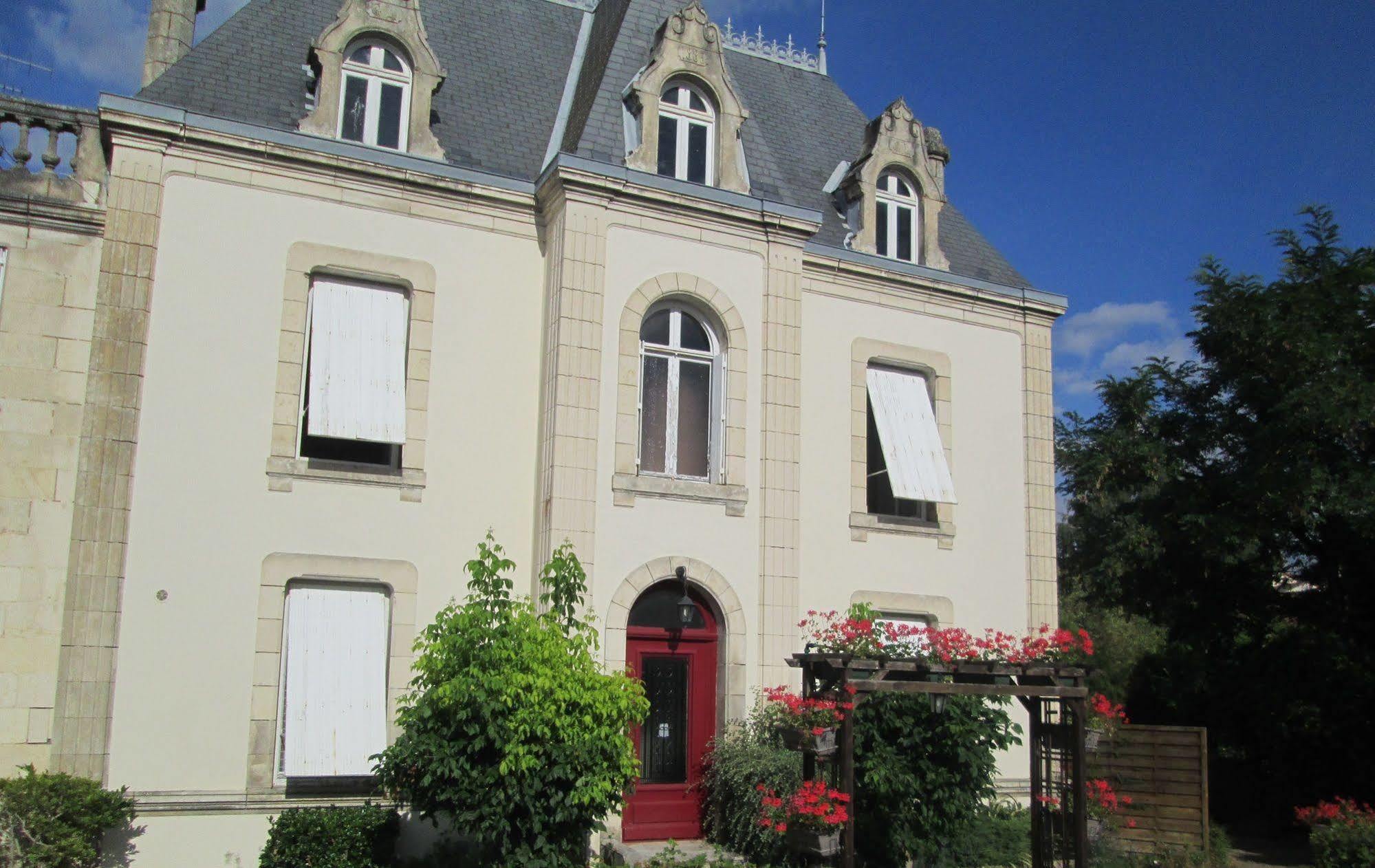 Hotel Logis Beauséjour 2*